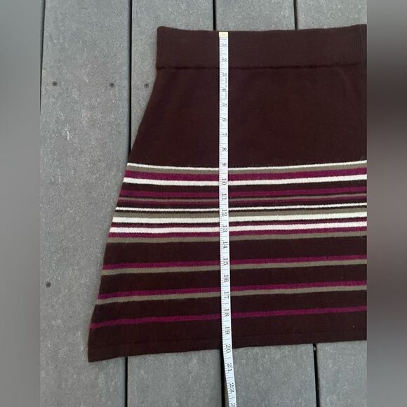 Adventura Women’s Brown Sweater Skirt Size Small - Picture 3 of 6